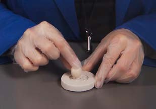 Pressing Ceralun into a 3D silicone mold