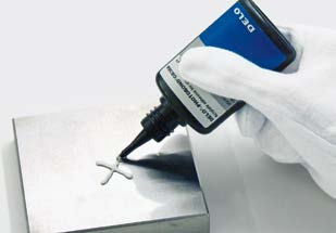 Dispensing UV glue