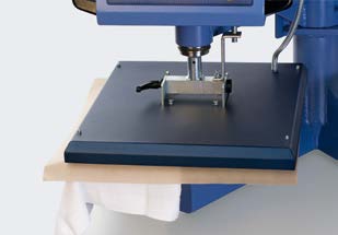 Step 4: After pressure, time and temperature are set, close the heat press.