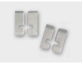 Small metal plates for adapting a presser foot