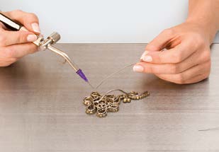Strengthen the rear of the original model with wire.