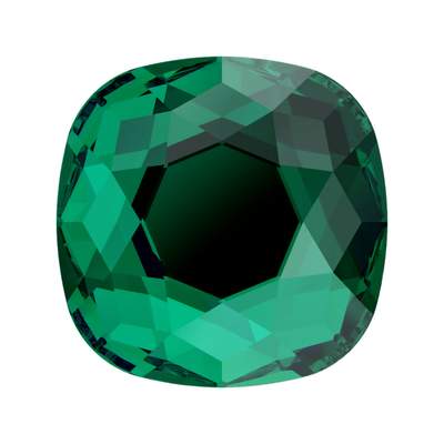 2471 7 mm Emerald M HF - 144 pcs